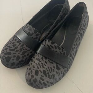 Dansko Gray and Black Leopard Loafers 7.5 Cute